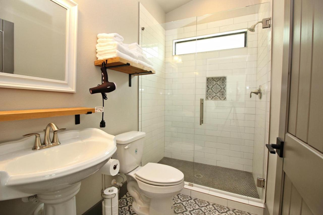 Green Acres Cottages - Dripping Springs Suite Wimberley Zewnętrze zdjęcie